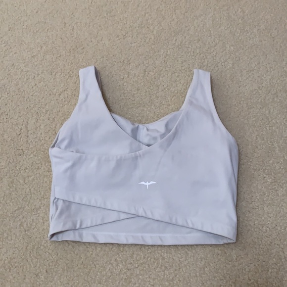 Kipuni Crop Top (White and/or Black) - Picture 6 of 7